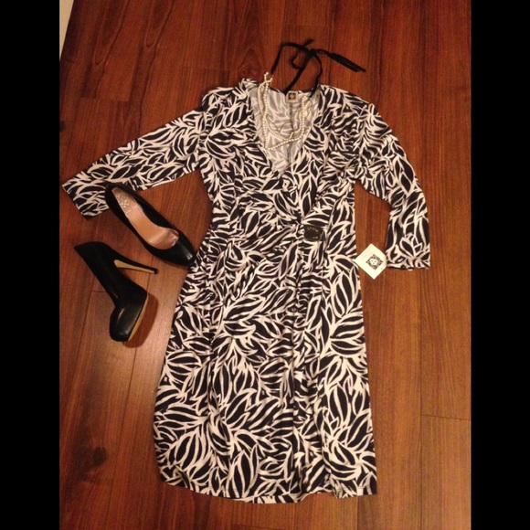 Anne Klein Dresses & Skirts - Anne Klein Dress